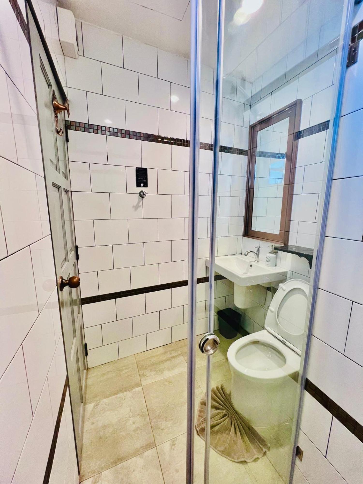 Yuu Hotel Ubon Ratchathani Bagian luar foto