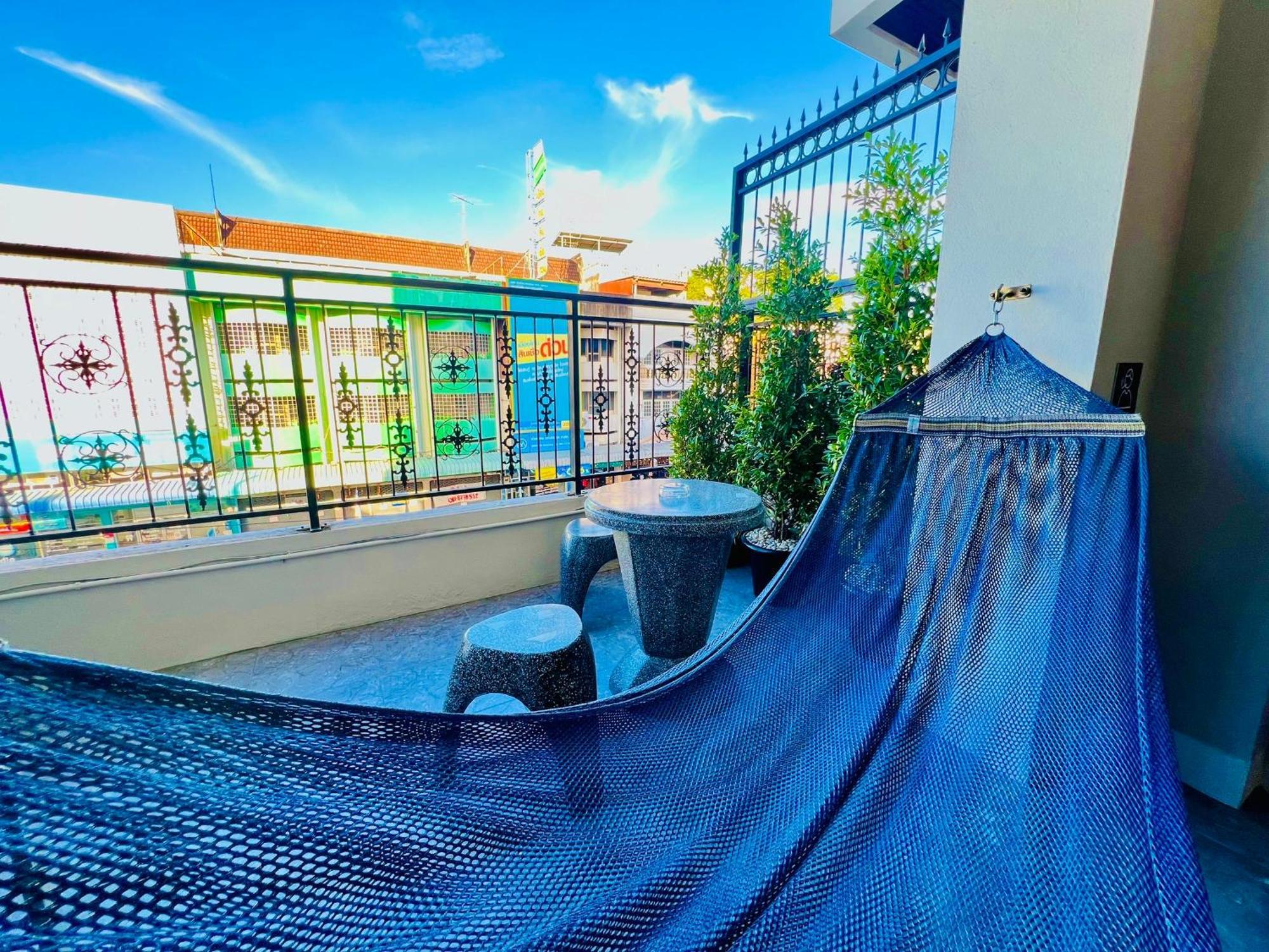 Yuu Hotel Ubon Ratchathani Bagian luar foto